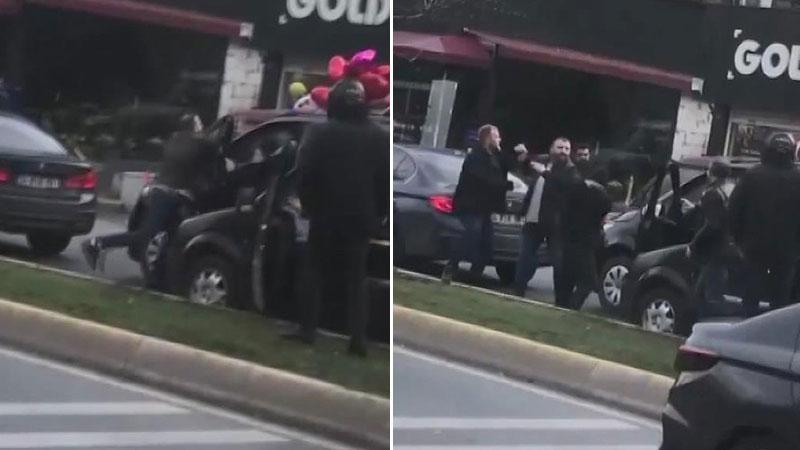 Ataşehir de trafikte yumruklu yol verme kavgası kamerada Video Haberleri