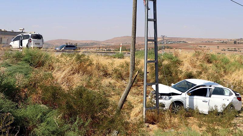 Gaziantep te otomobille hafif ticari araç çarpıştı 3 ölü 6 yaralı