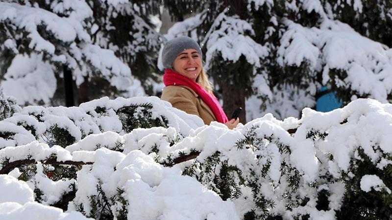 Van Da Yerle Im Yerinin Yolu Kardan Kapand