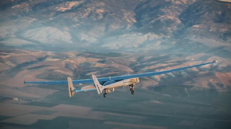 Aksungur SİHA, 30 bin feetlik yüksekliğe yerli motorla çıktı