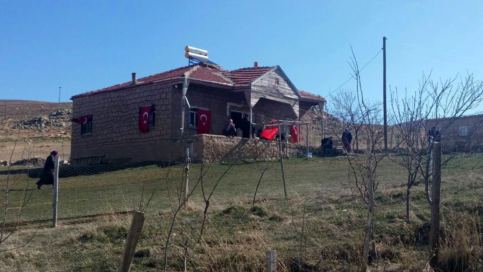 Yüksekovada bir asker, kaza kurşunuyla şehit oldu