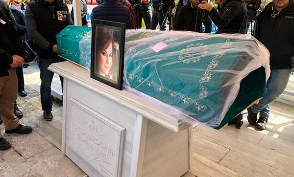 Mina başaran ve arkadaşları son yolculuğuna uğurlandı