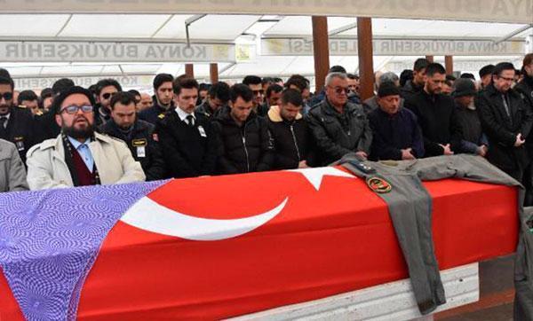 Mina başaran ve arkadaşları son yolculuğuna uğurlandı