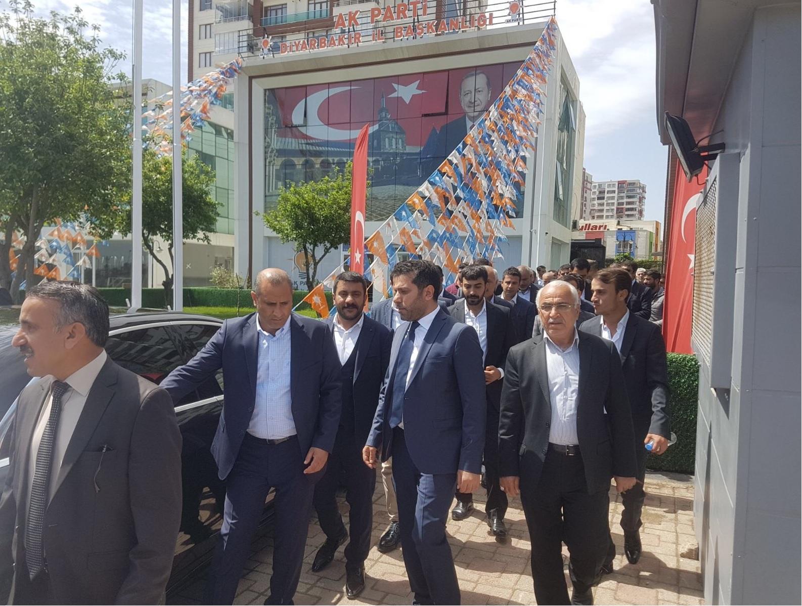 Abdullah Elbey Ak Partiden milletvekili aday adayı olduğunu açıkladı