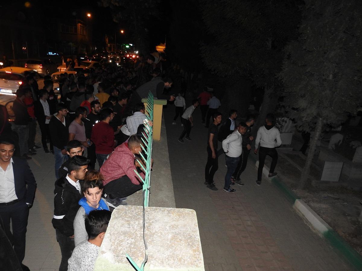 Çorumda gündem mezarlıktaki kız: Yazık, adımız çıktı