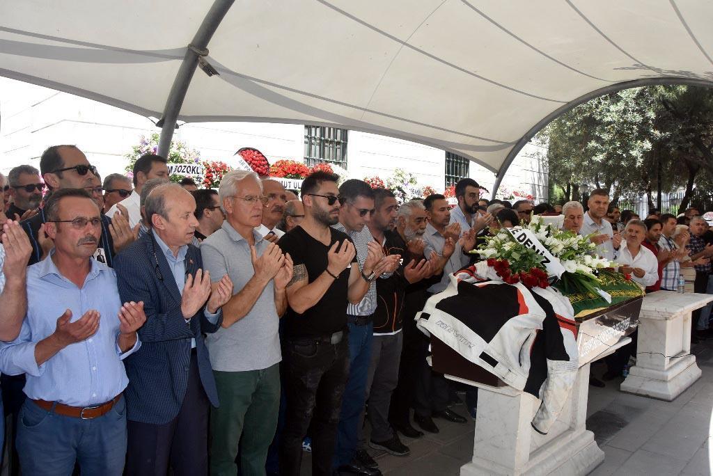 Kazada ölen oyuncu Arda Öziri için okulunda tören