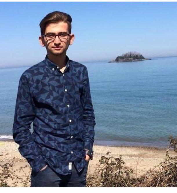 Mezun olduğu gün kazada yaşamını yitirdi