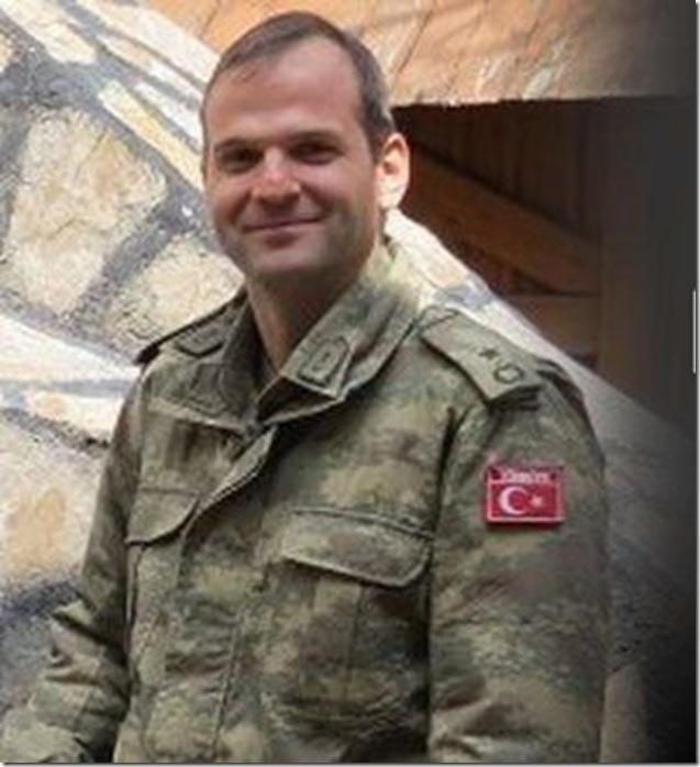 Binbaşının şehit olduğu saldırının faili Gri listede aranan PKKlı öldürüldü
