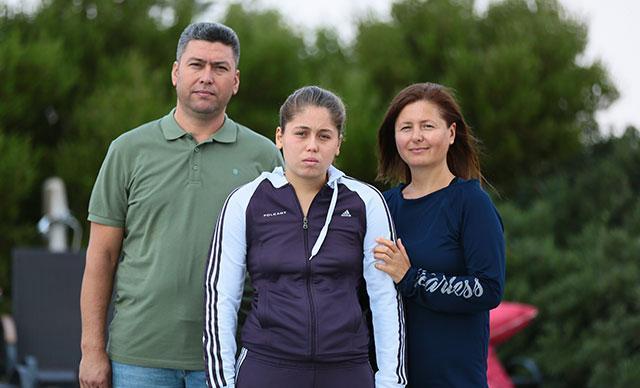 Altın kız Şevval Pariste