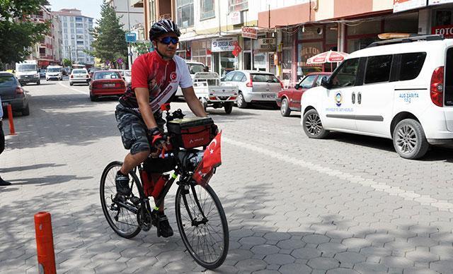 Şehit Ömer Halisdemir için 370 kilometre pedal çevirecek