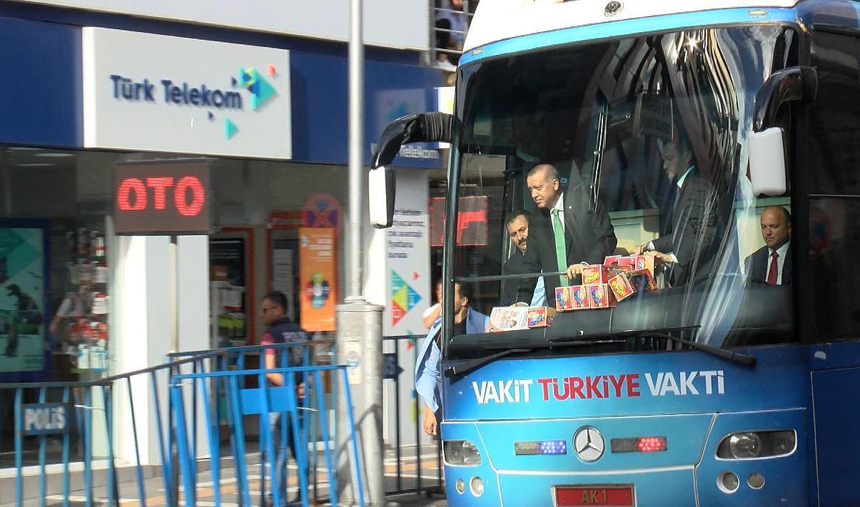 Cumhurbaşkanı Erdoğandan sanayicilere döviz almayın uyarısı