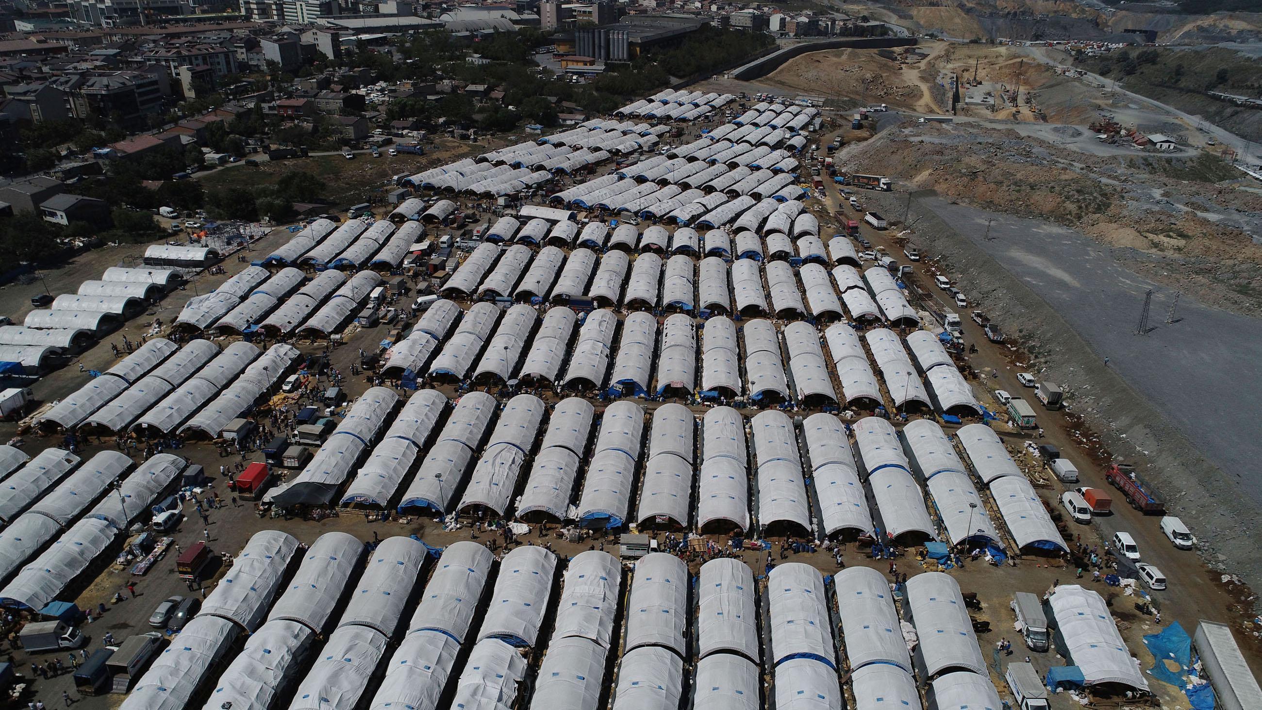 Kurban pazarında arife yoğunluğu