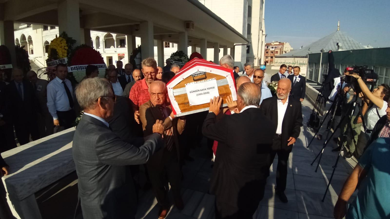 Emekli Büyükelçi Kaya Toperi son yolculuğuna uğurlandı