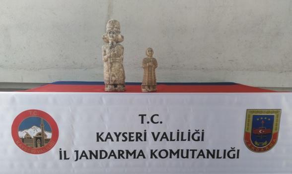 Kayseride tarihi eser operasyonu: 2 heykelcik ele geçirildi