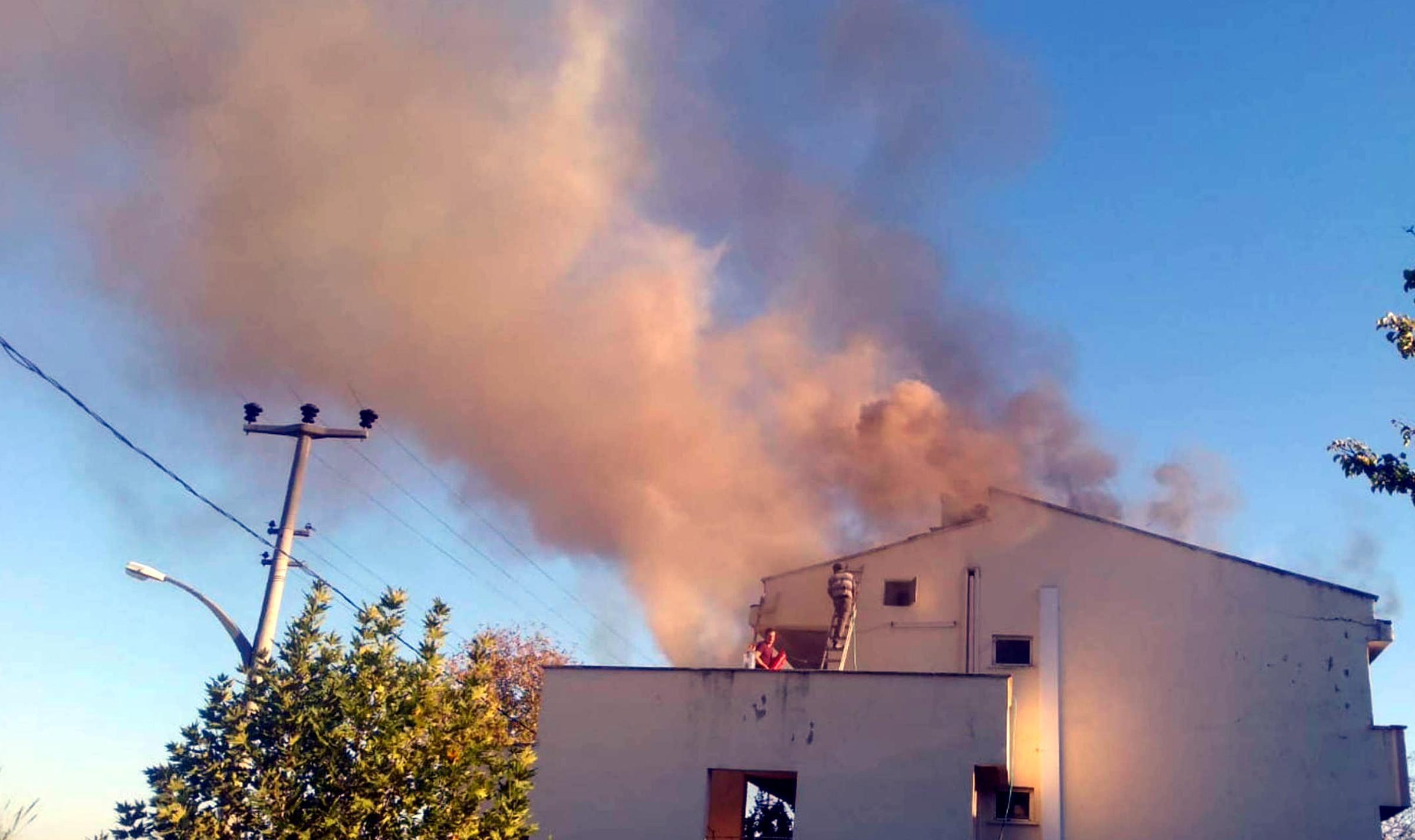 Sayıştay tesisleri çatısındaki yangın hasara neden oldu