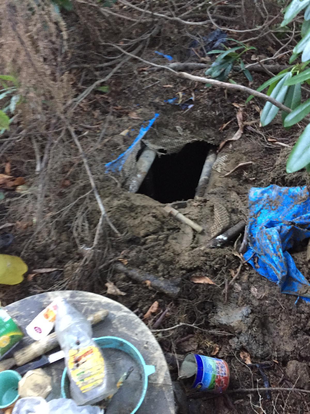 Trabzon kırsalındaki PKK sığınağında kar suyu taşıma sistemi