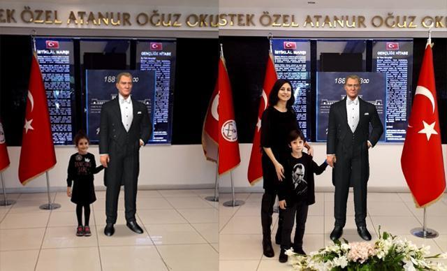 İSTEK’li öğrenciler Atatürk’ü hologram ile andı