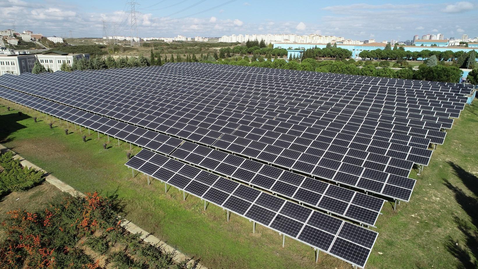 İBB’nin güneş santralleri hem milli ekonomiye hem çevreye destek sağlıyor