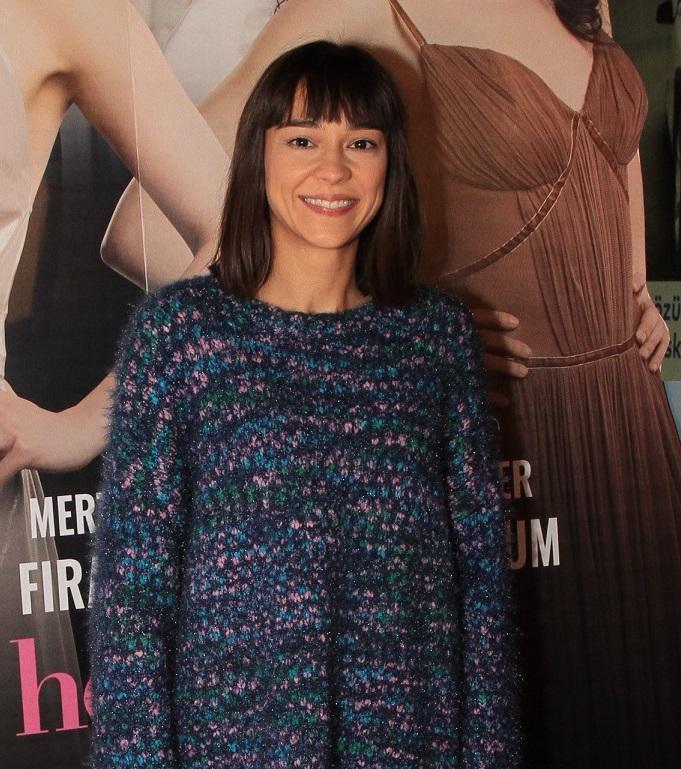 Yönetmen Cem Karcı Her Şey Seninle Güzel’i oyuncu dostlarıyla izledi