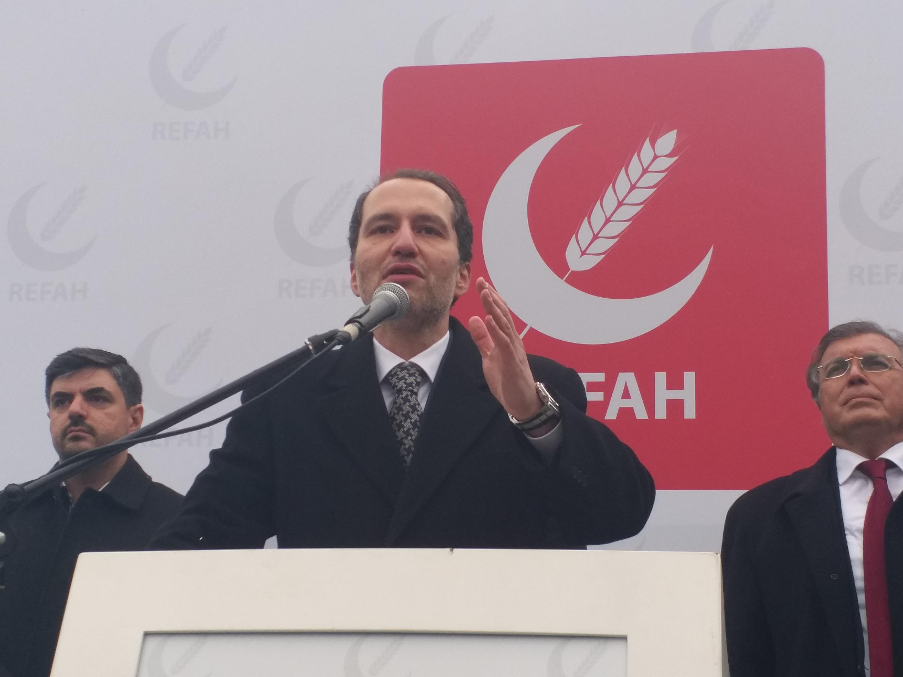 Fatih Erbakan Yeniden Refah Partisinin ilk mitingini düzenledi