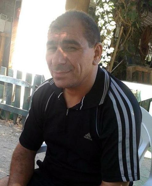 Büfe önüne park tartışmasında başından vuruldu