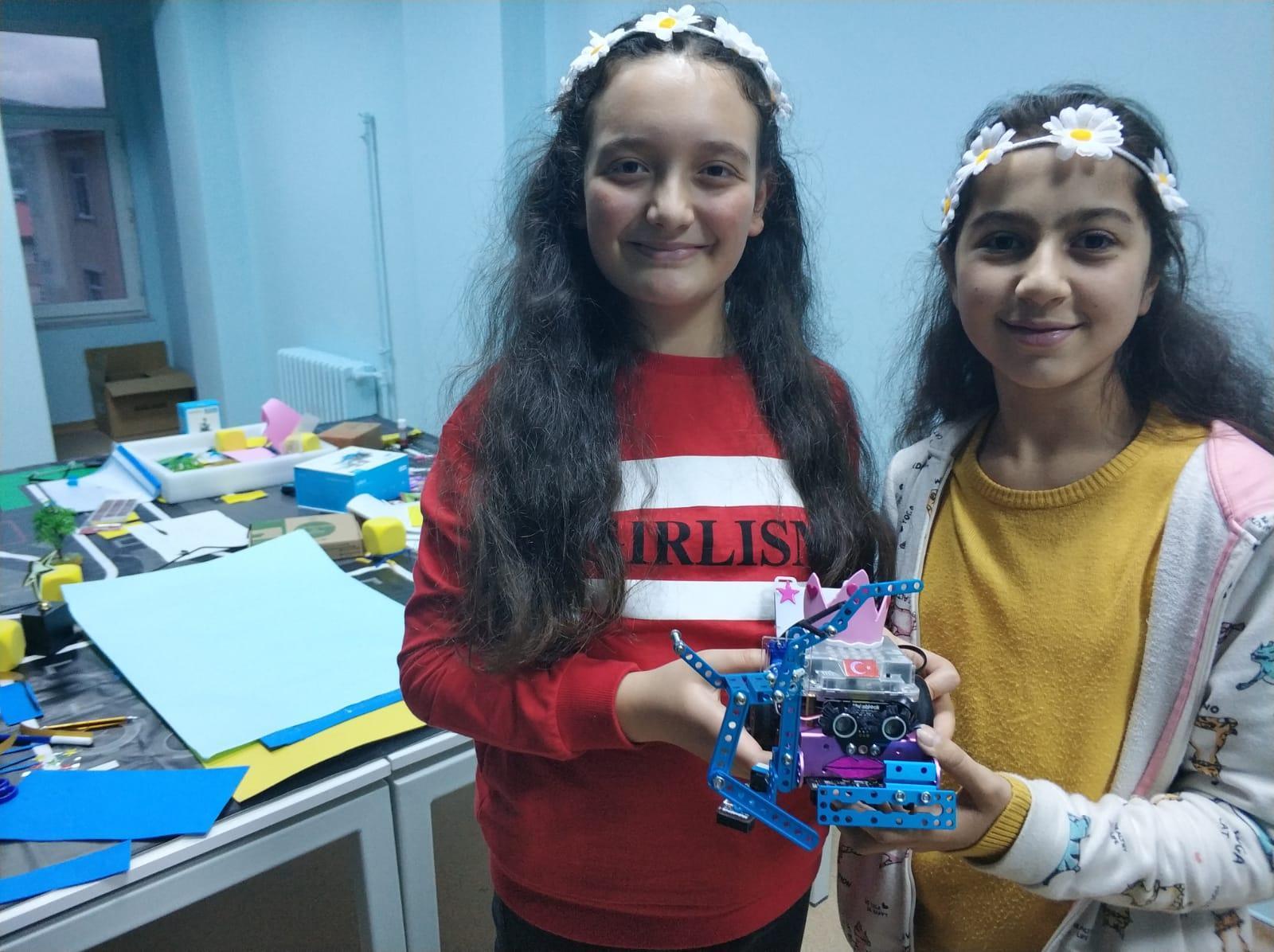 Ardahanlı kızlar, Robothan projesiyle Çinde ilk 10a girdi