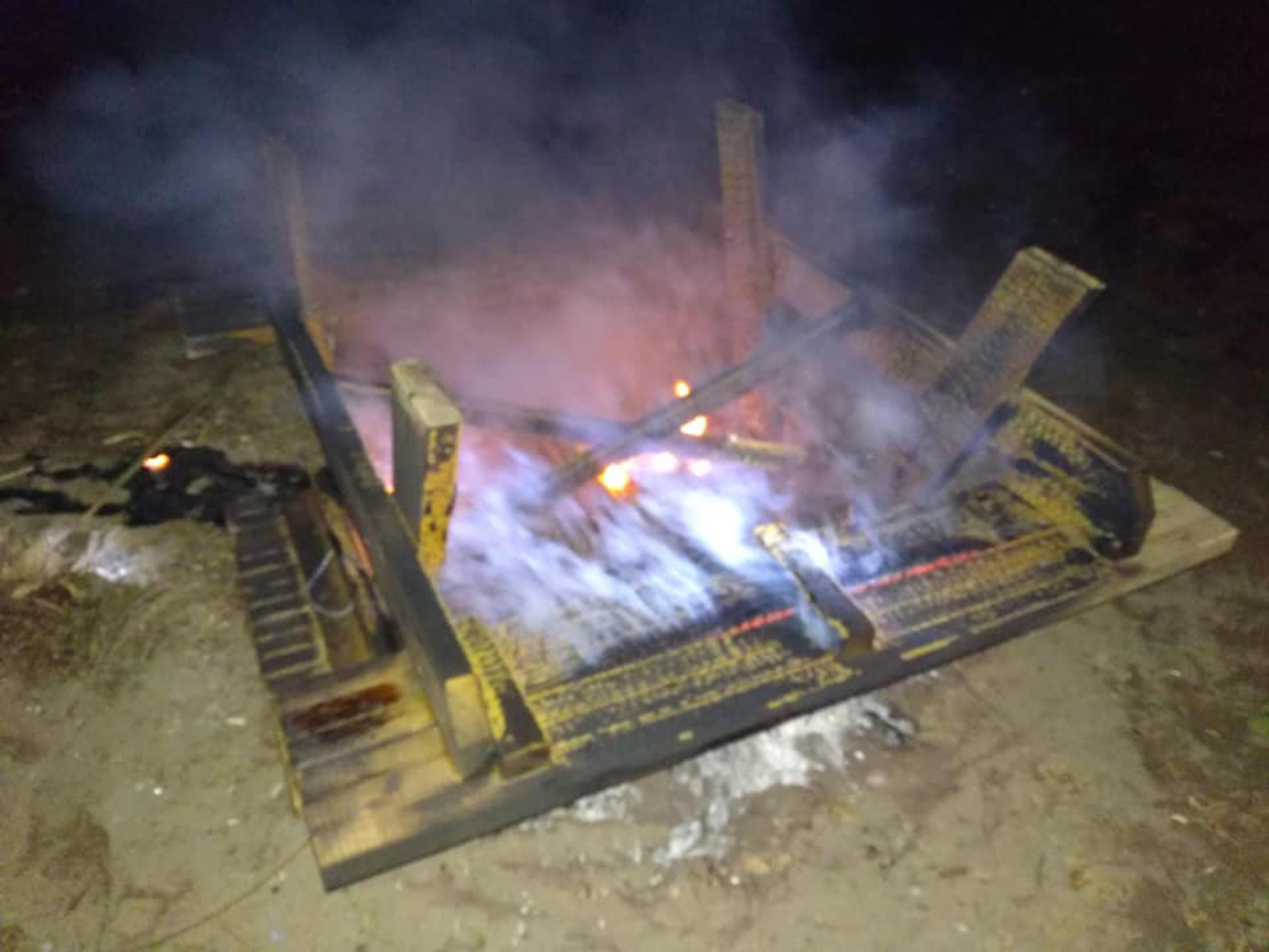 Belediye başkanından İznik Gölü kenarındaki bankların yakılmasına tepki