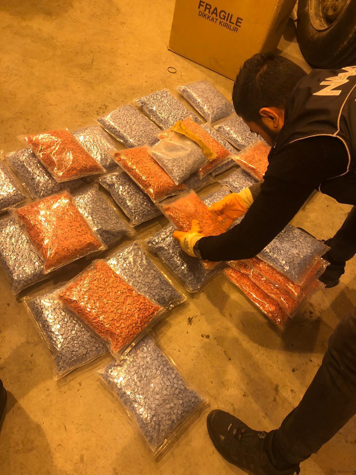 Sırbistan-Bulgaristan sınırında 500 bin uyuşturucu hap ele geçirildi