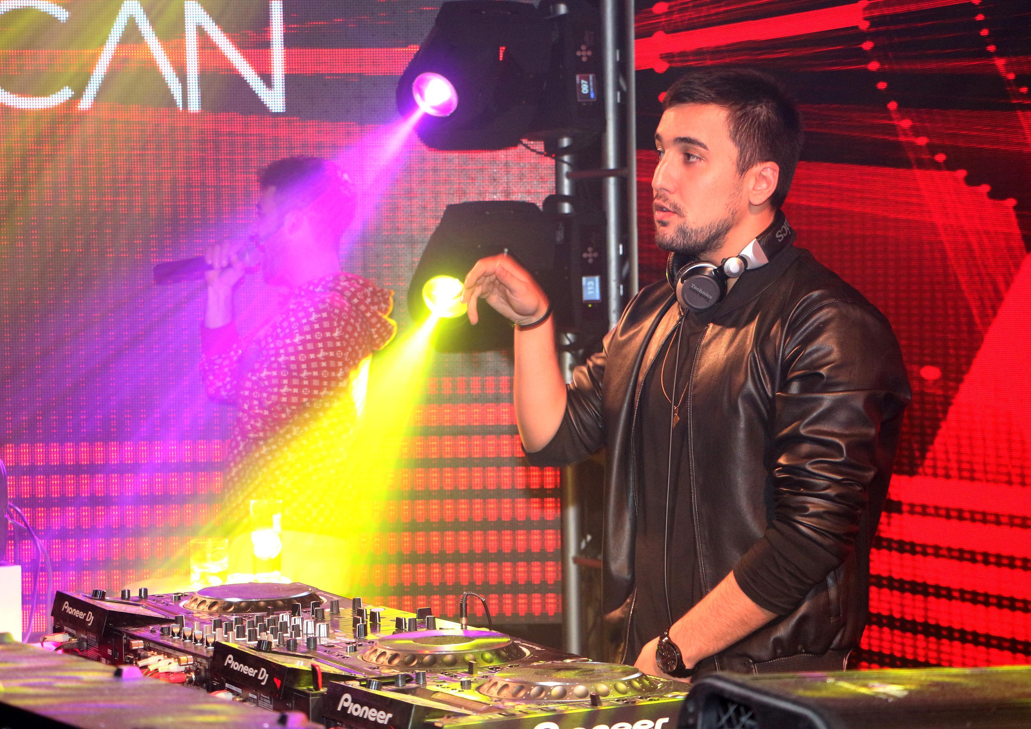 Alanya yeni yıla ünlü DJlerle girdi