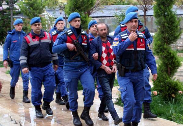 Anne ve babasını öldürmüştü... İfadesi ortaya çıktı