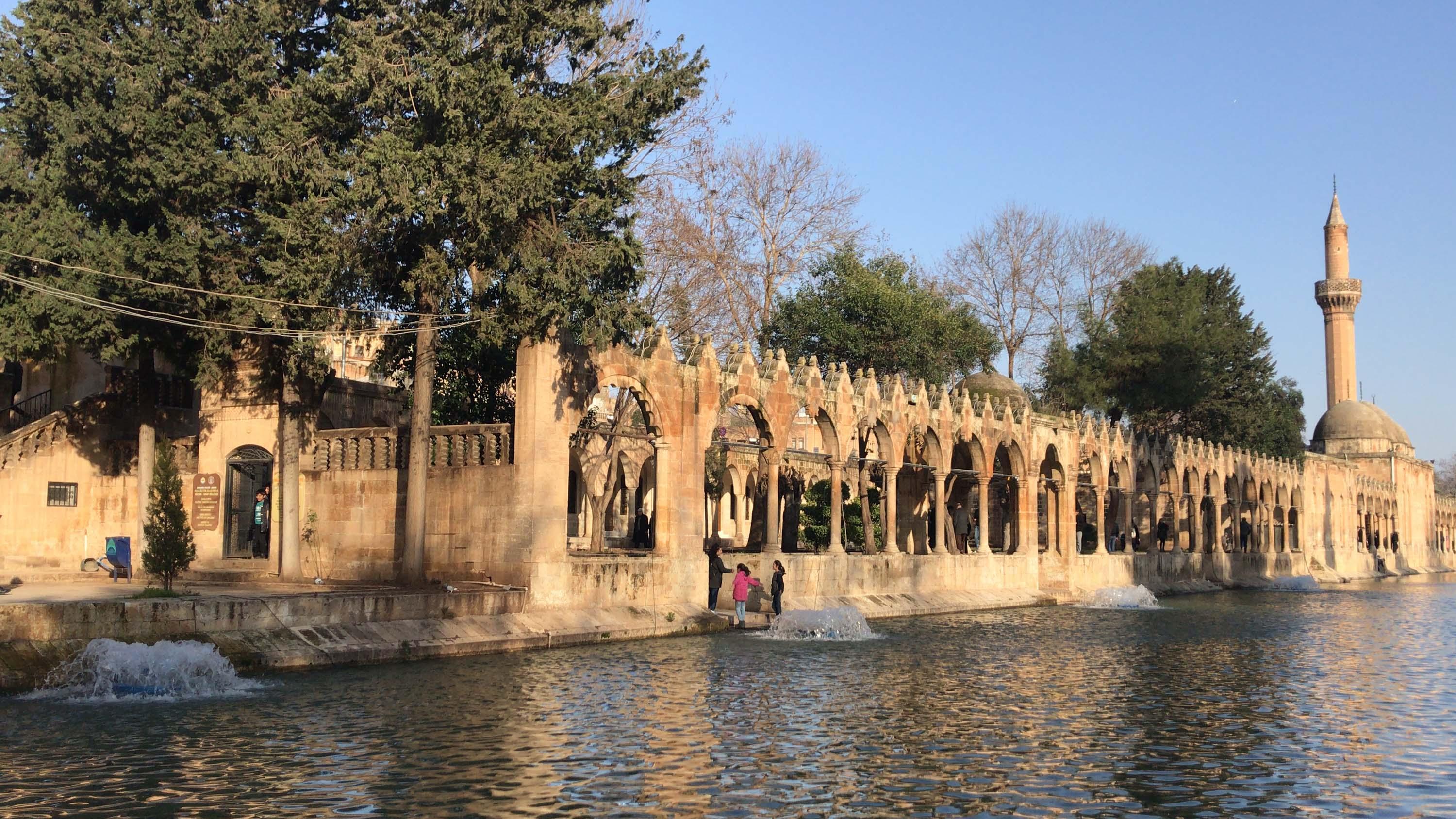 Balıklıgöl Yerleşkesindeki tarihi cami 4 yıldır ibadete kapalı