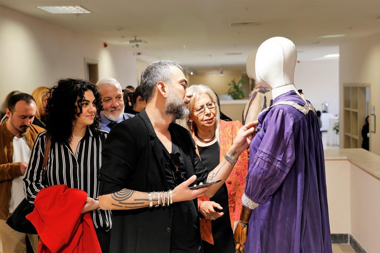 Ünlü modacı Hakan Akkaya, öğrencilerle buluştu