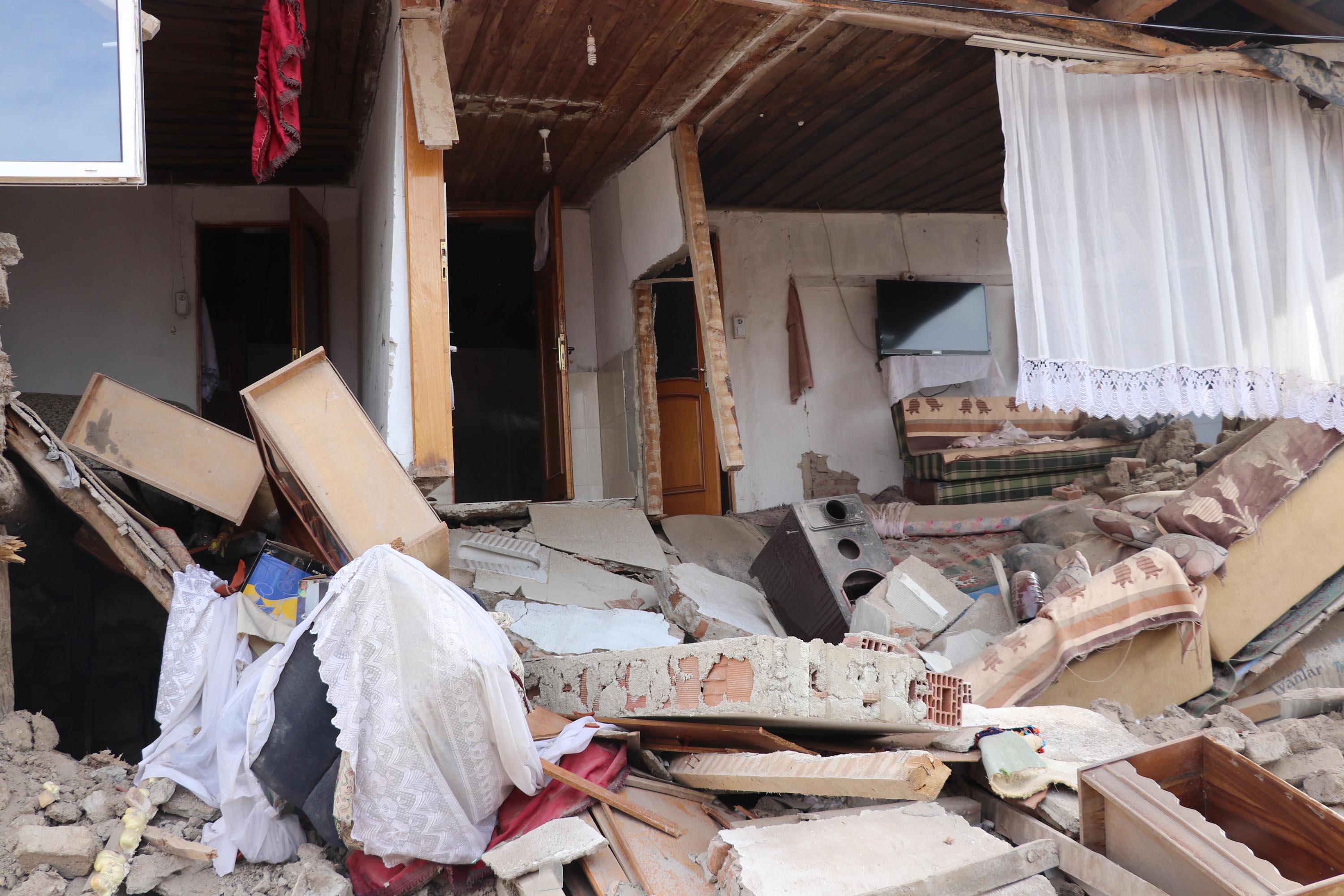 Denizlide 5.5 büyüklüğünde deprem