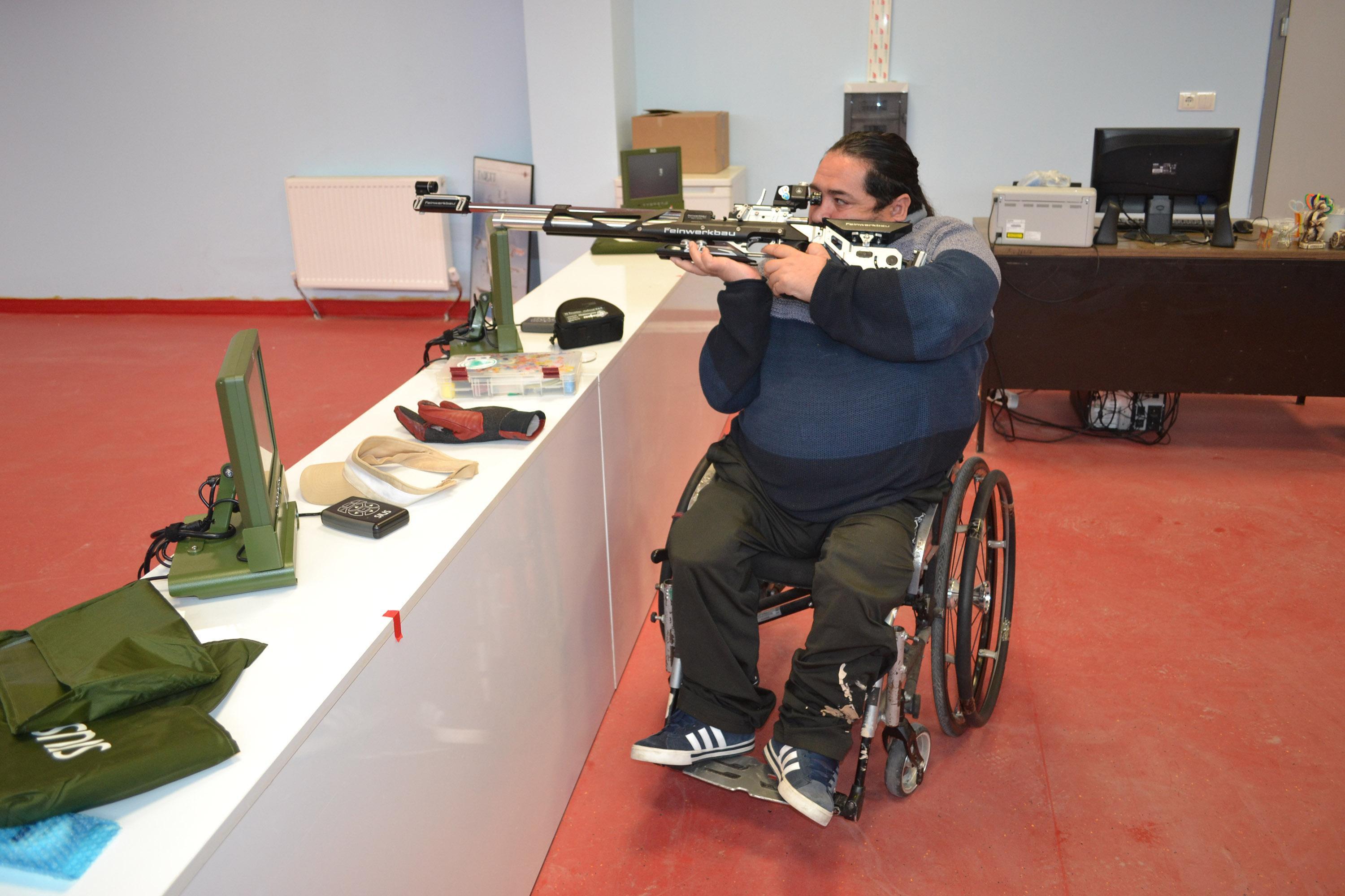 Tokyo yolunda en büyük desteği sporcu eşinden alıyor