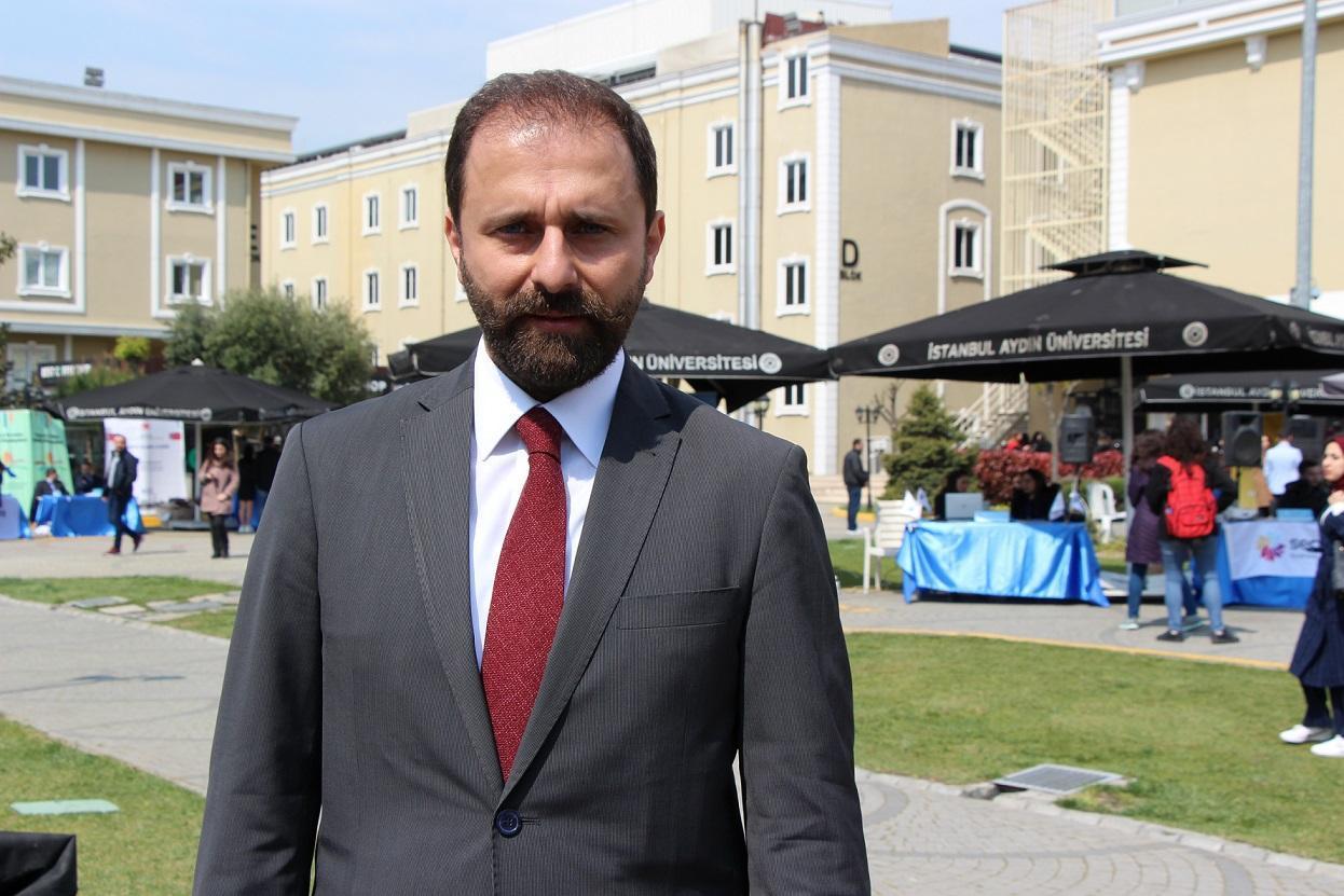 Sektör temsilcileri Kariyer Fuarında öğrencilerle buluştu