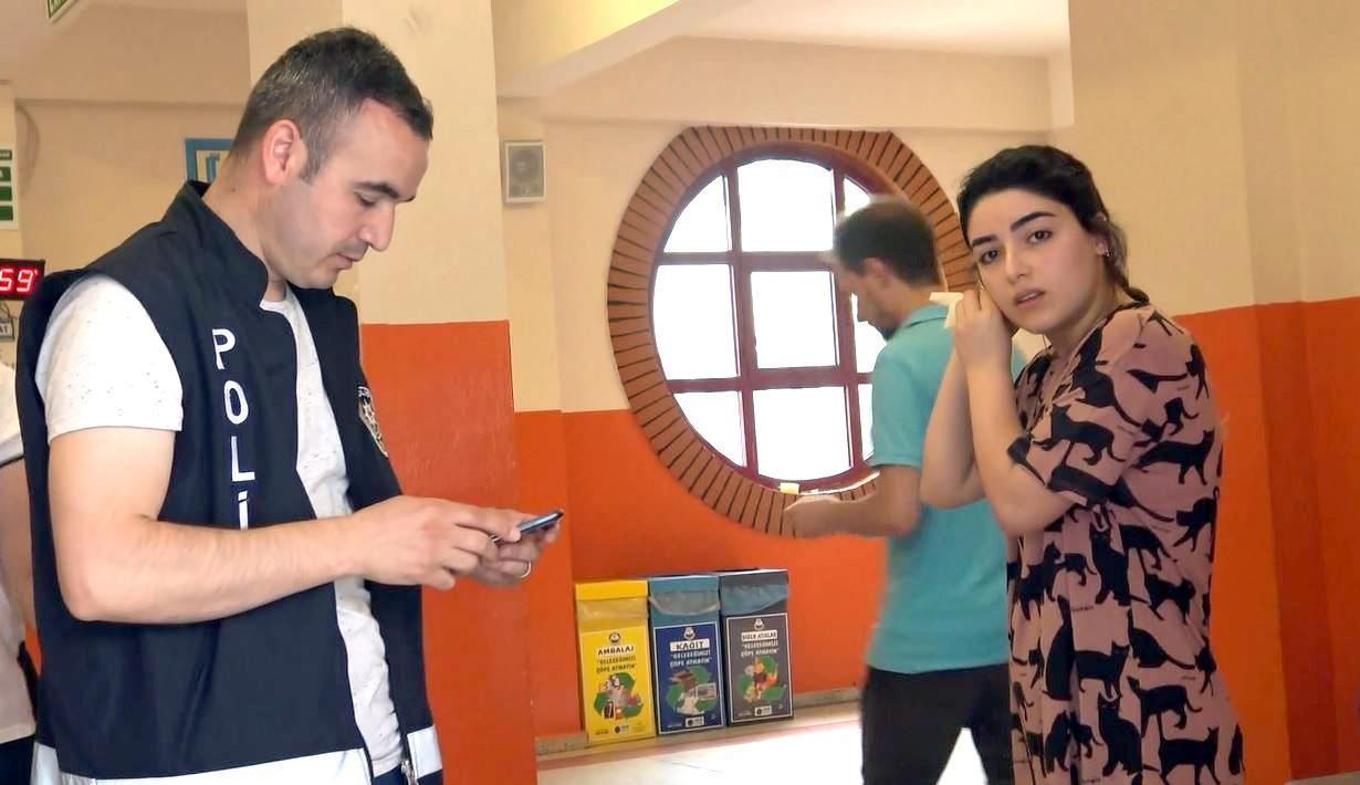 Kimi son anda yetişti, kimi gözyaşı döktü... İşte YKSde yaşananlar