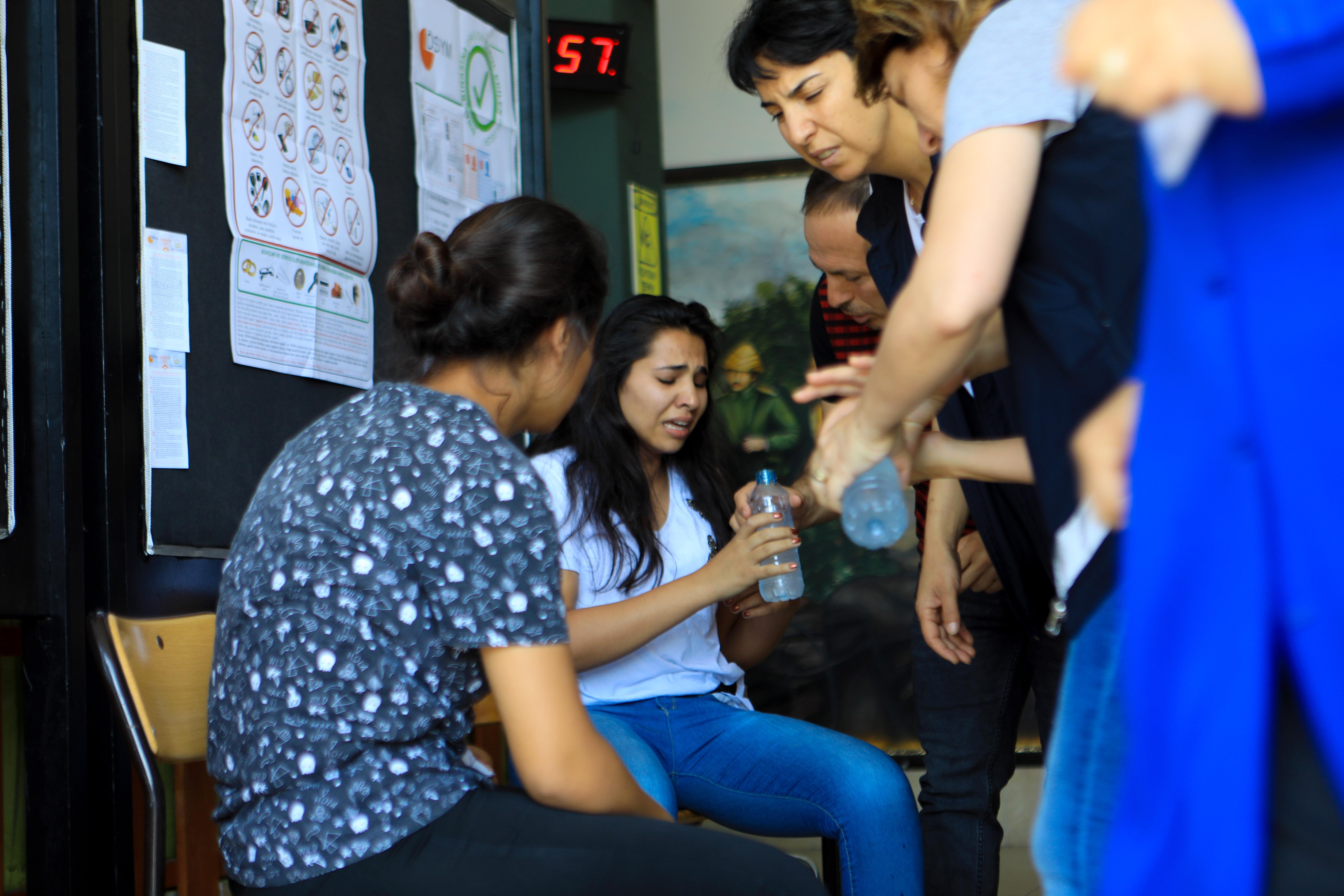 YKS heyecanı Kimi kimliğini unuttu, kimi ise geç kaldı