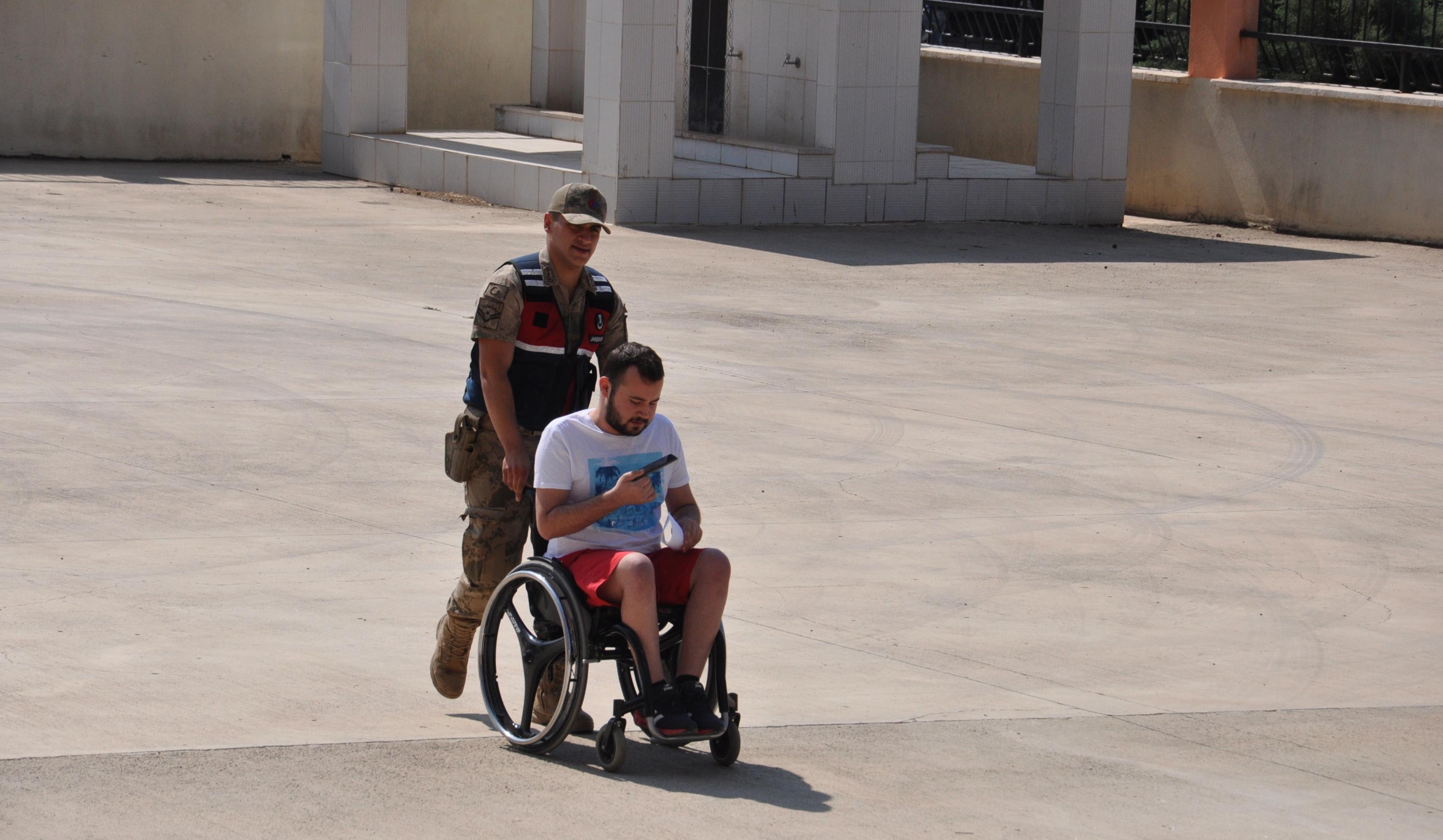 YKS heyecanı Kimi kimliğini unuttu, kimi ise geç kaldı