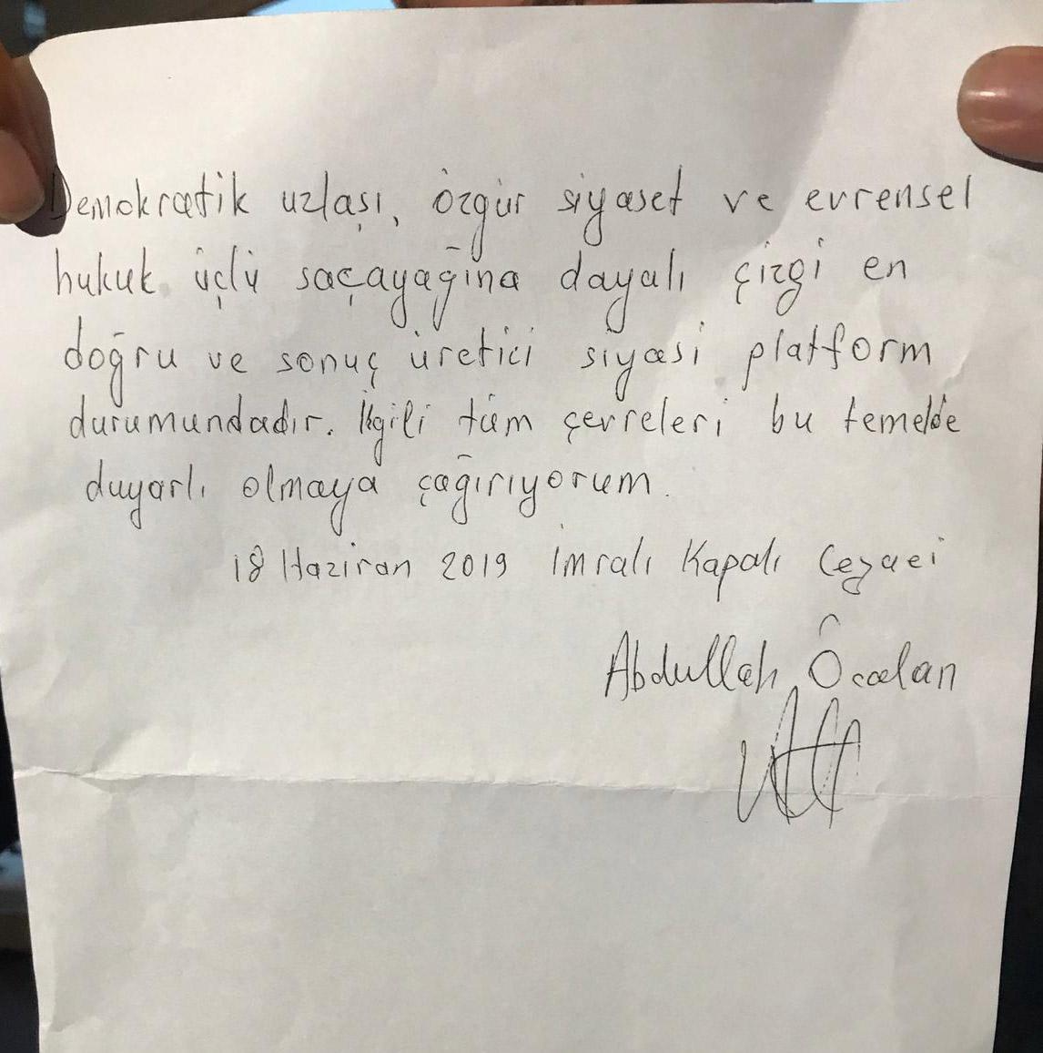 Ali Kemal Özcan, Öcalanın verdiğini öne sürdüğü mektubu okudu
