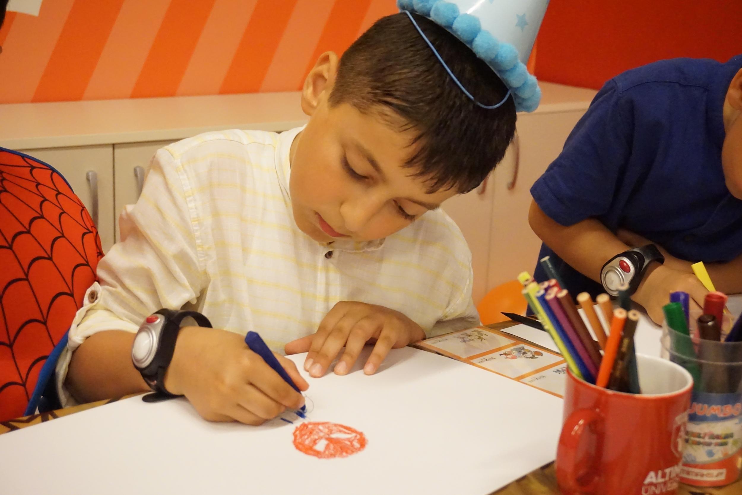 10 yaşındaki Mehmet’in ilk doğum günü heyecanı