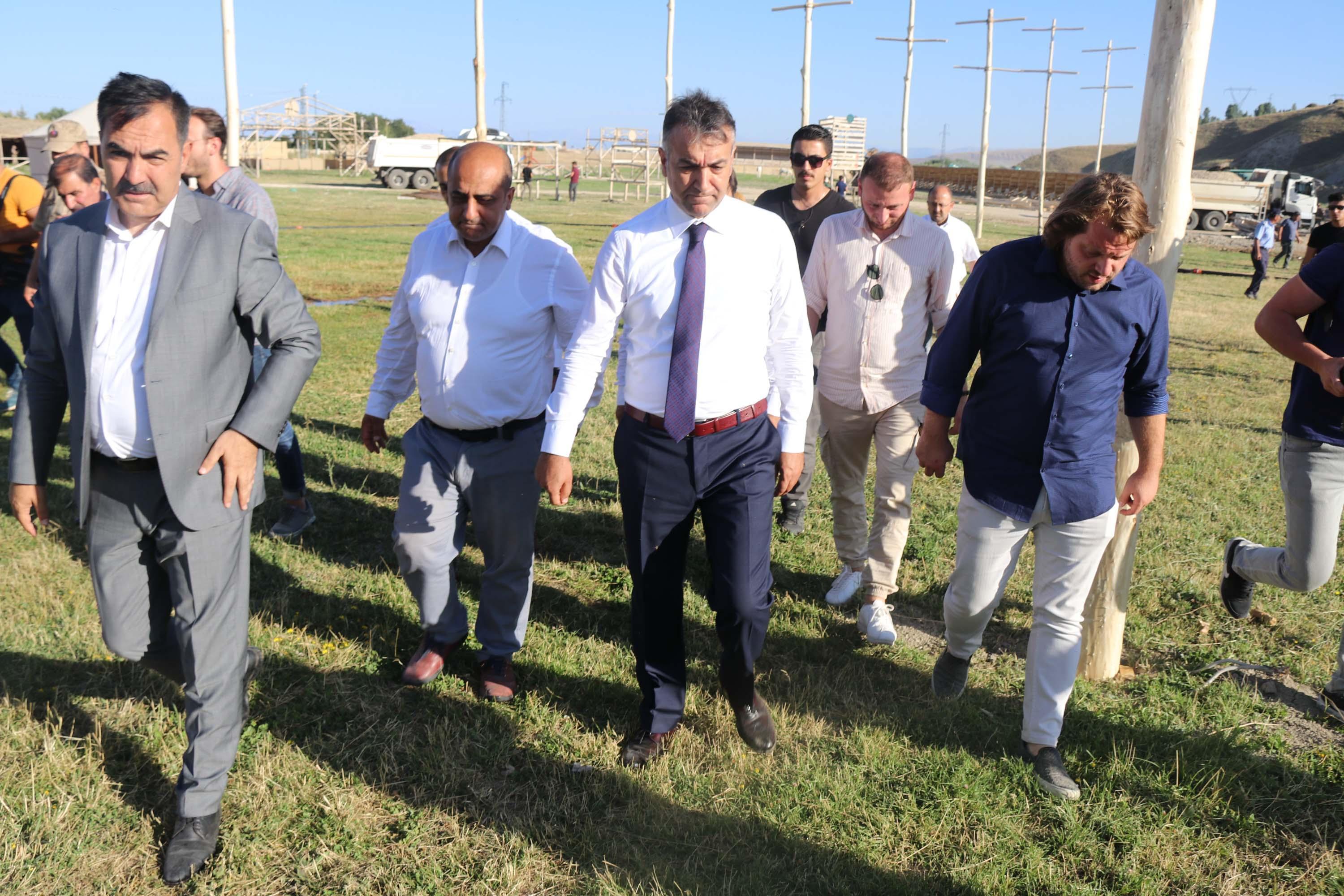 Ahlat’ta, Malazgirt Zaferi kutlamaları öncesi hazırlıklar sürüyor