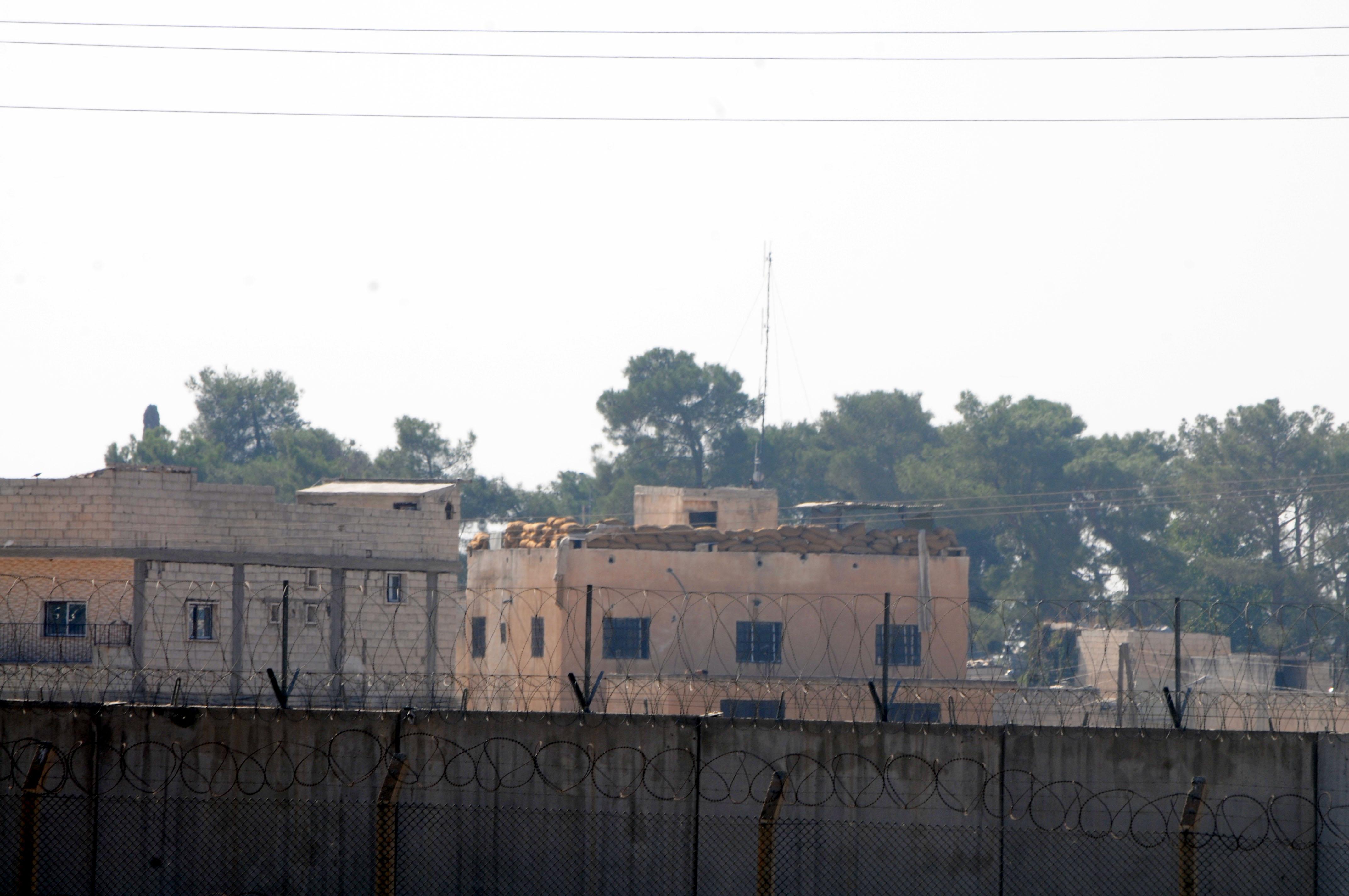 Barış Pınarı Harekatında 2nci gün 200 hedef vuruldu, 7 köy teröristlerden arındırıldı