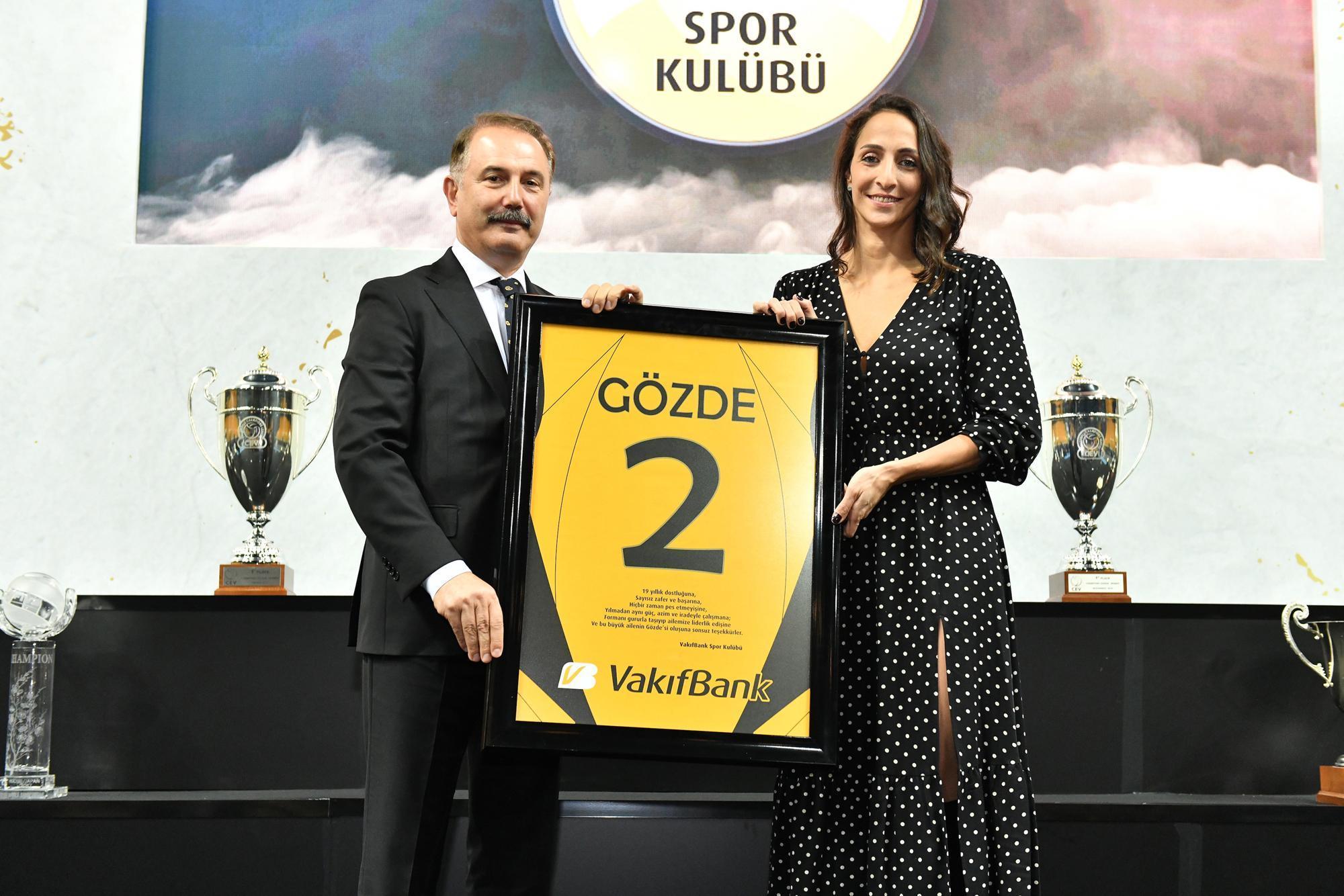 Gözde Kırdarın forması emekli edildi