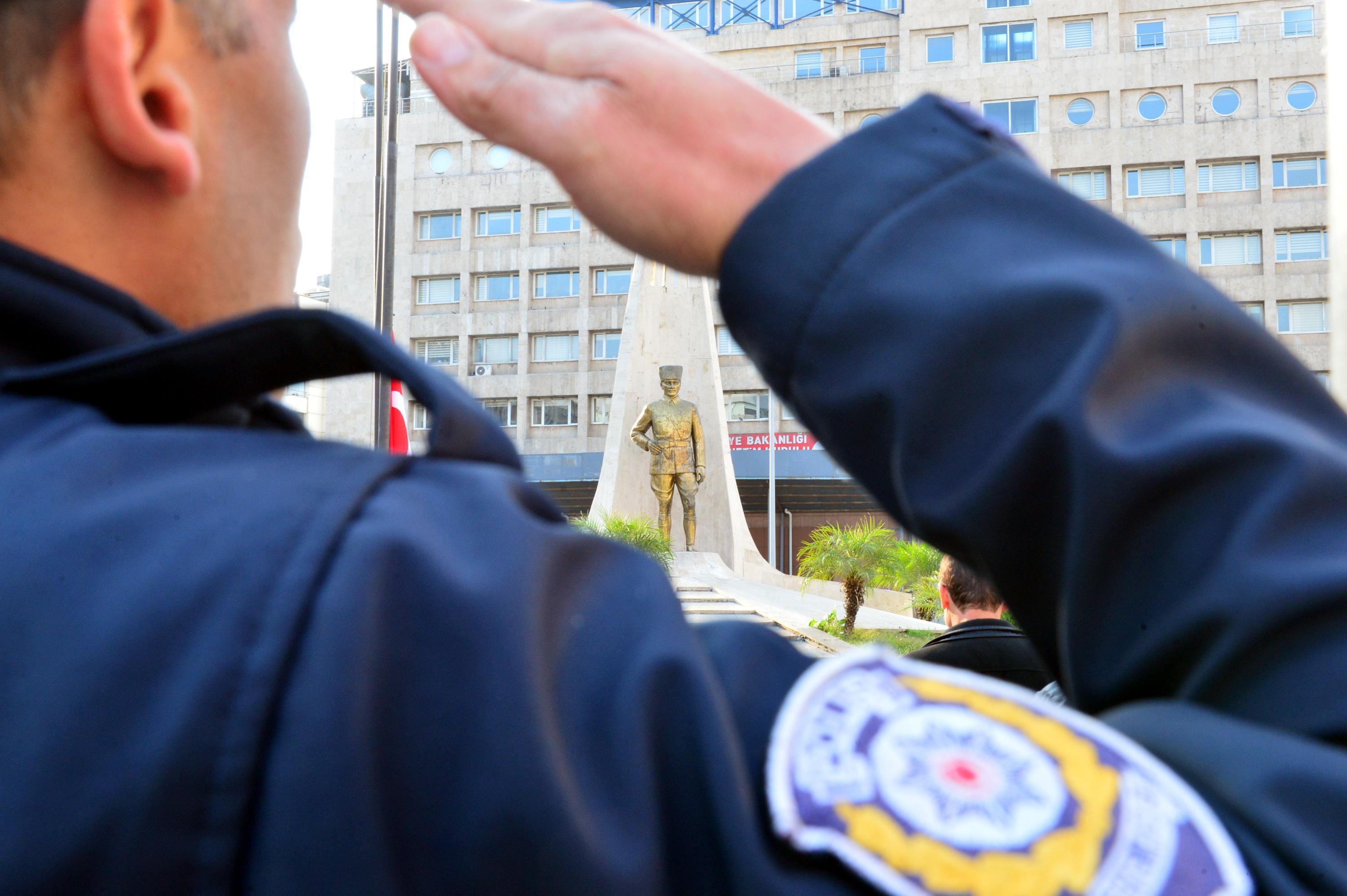 Atatürk 81inci ölüm yıl dönümünde anıldı