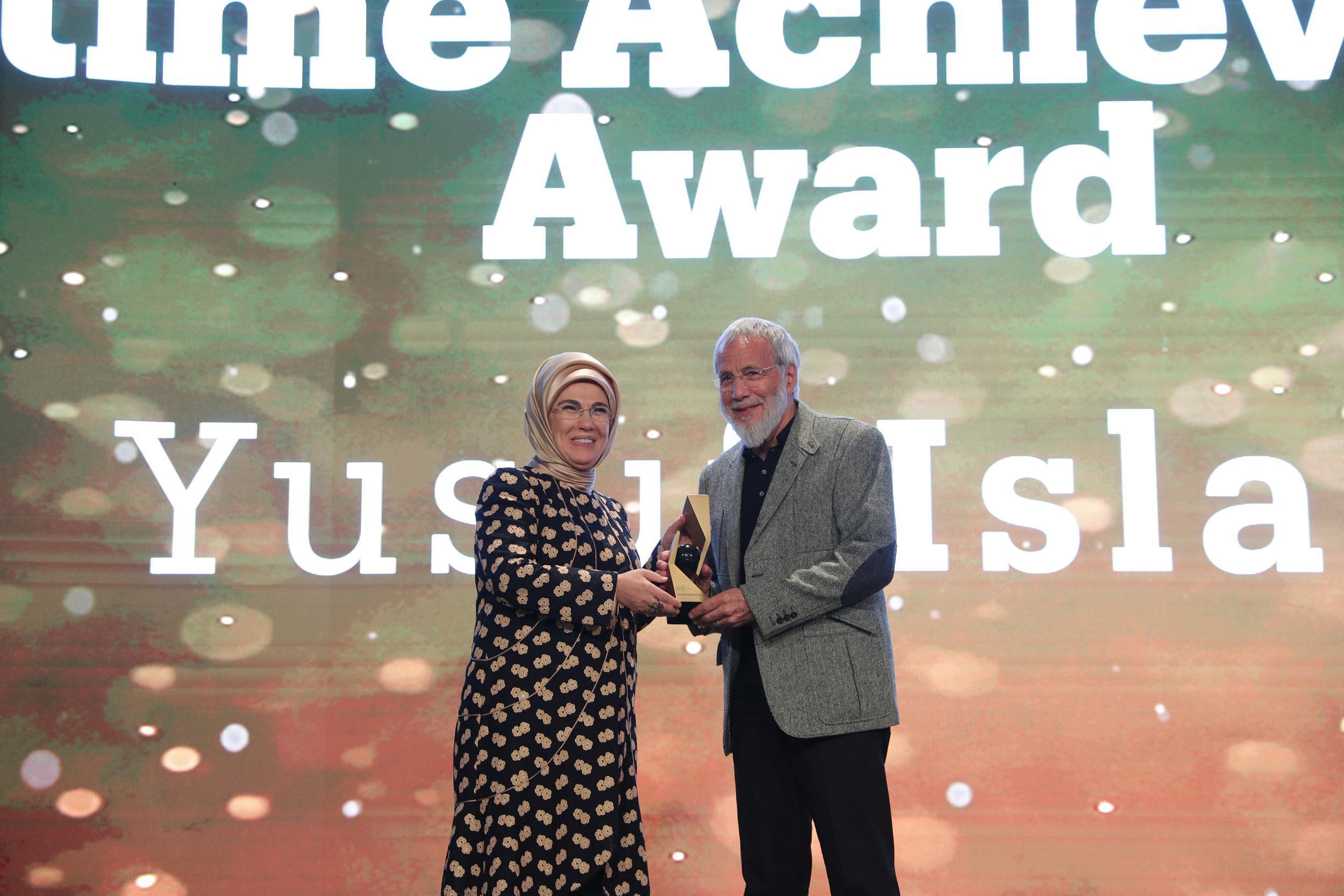 Emine Erdoğan: İnsanlık adına şükranlarımı sunuyorum