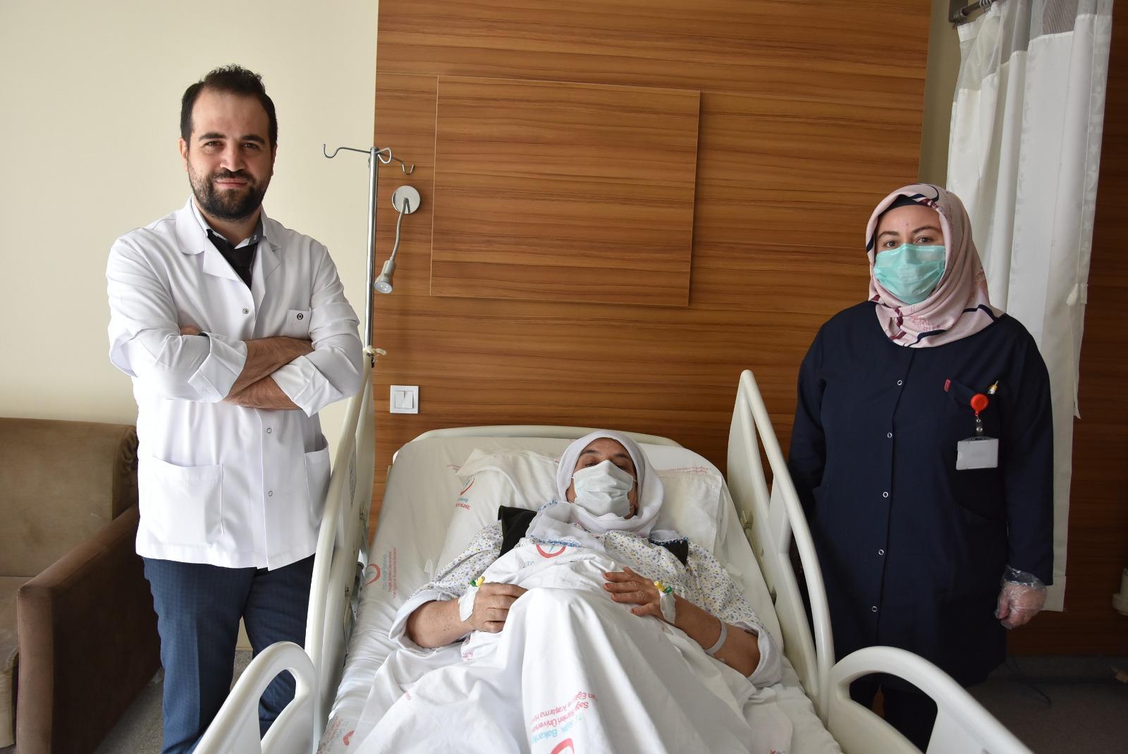 Karnından futbol topu büyüklüğünde kitle çıktı