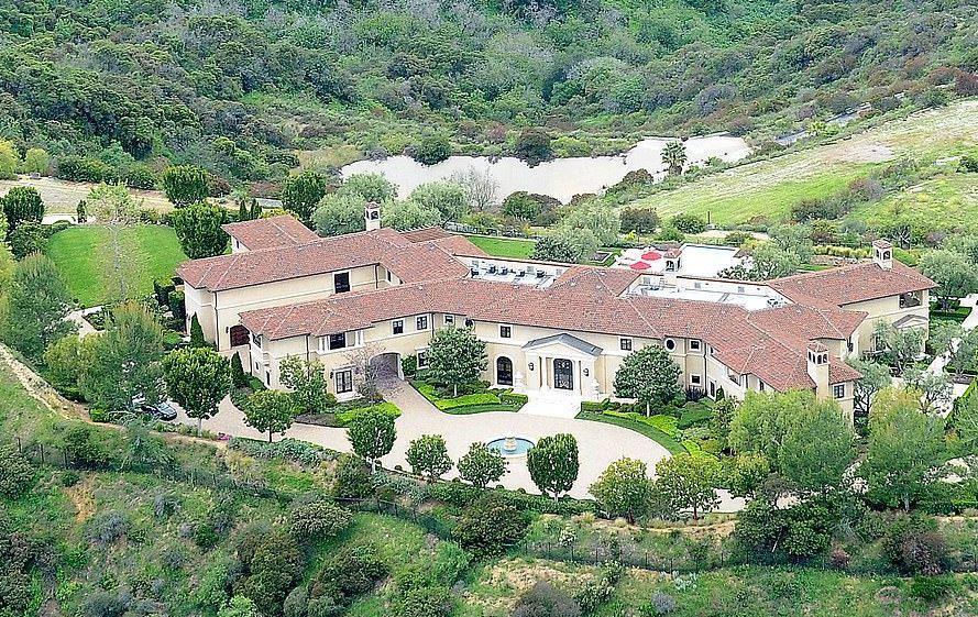 Prens Harry ve Meghan Markle’ın yaşadığı lüks malikane ilk kez görüntülendi