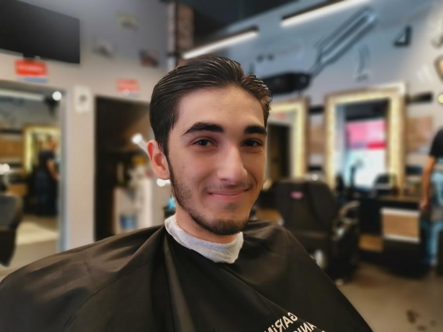 Berber ve kuaförler hizmete başladı