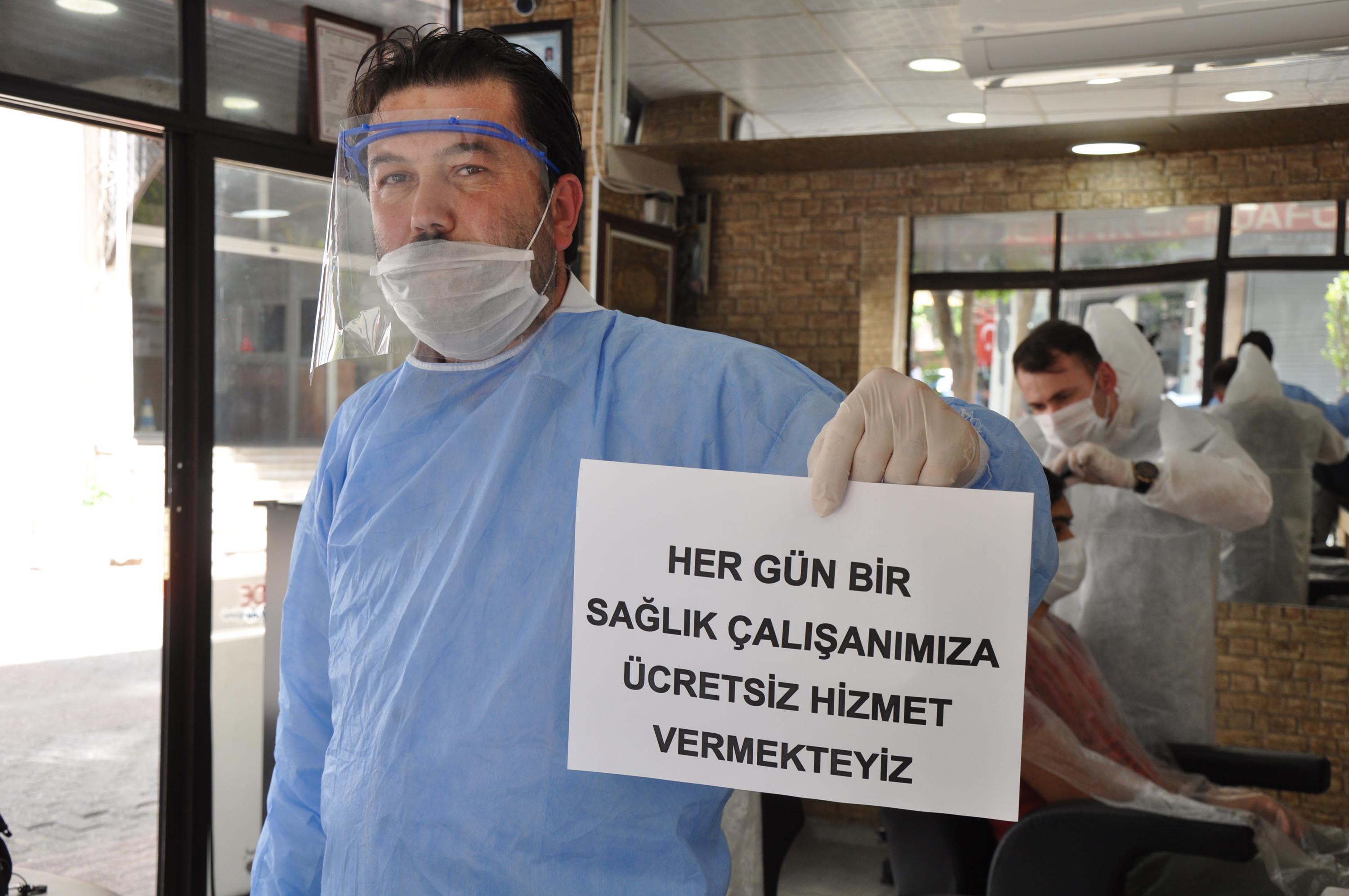 Berber ve kuaförden sağlık çalışanları için anlamlı hizmet