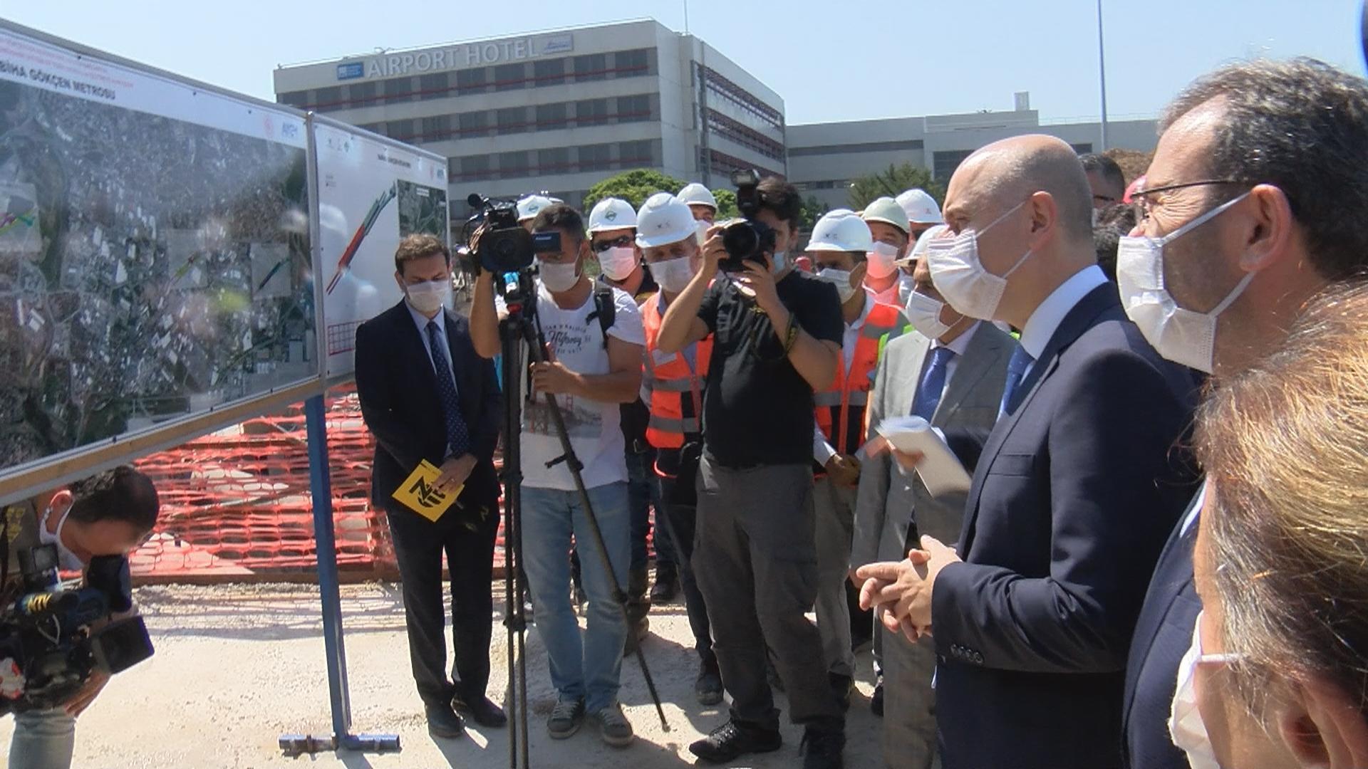 Bakan Karaismailoğlu Sabiha Gökçen-Kaynarca metro hattında incelemelerde bulundu
